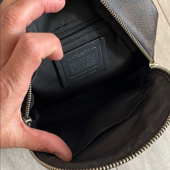 HOST PICK ⭐️ COACH Signature Brown Black Mini Charlie Backpack F25909 - Picture 13 of 16